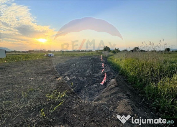 Teren intrare Sanpetru 668mp, str Tudor Arghezi-zona cart... 