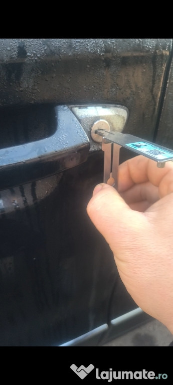 Deblocări uși locuinta / uși auto 