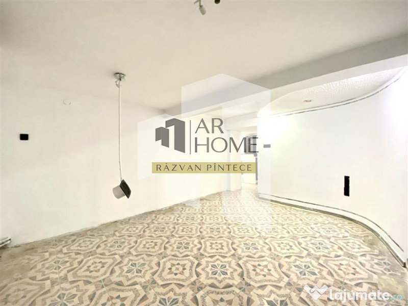 Spatiu comercial 100 mp cu terasa 100 mp, zona ultracentrala 