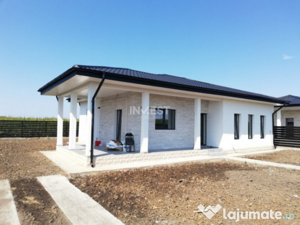 CASA INDIVIDUALA, 3 CAMERE,81 MP UTILI, 400MP TEREN, MIROSLA 