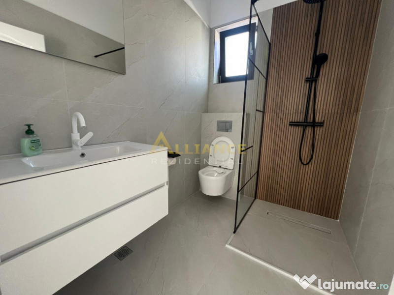 Casa individuala pe parter cu 4 camere // 2 bai // panouri 3