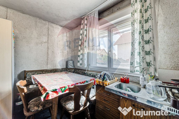 Casă 4 camere,600 mp teren Livada 