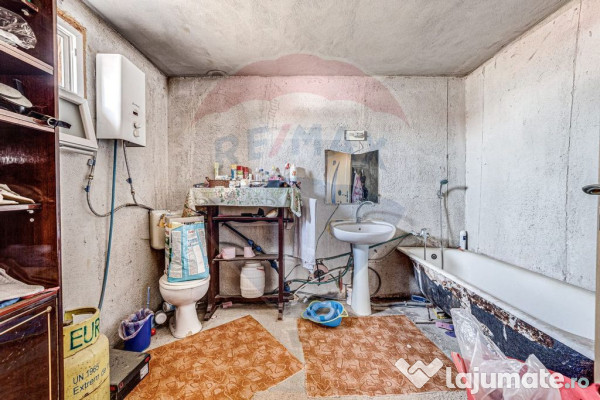 Casă 4 camere,600 mp teren Livada 