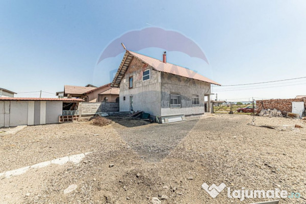 Casă 4 camere,600 mp teren Livada 