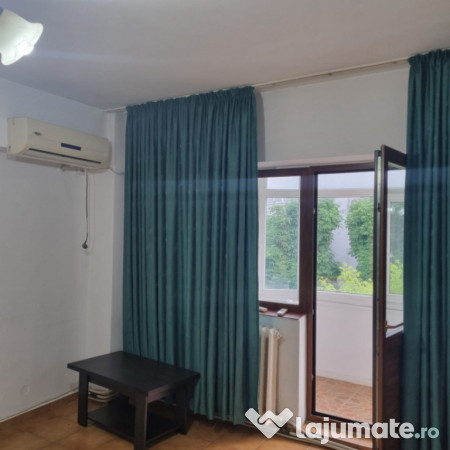 APARTAMENT DE VANZARE CU 3 CAMERE 