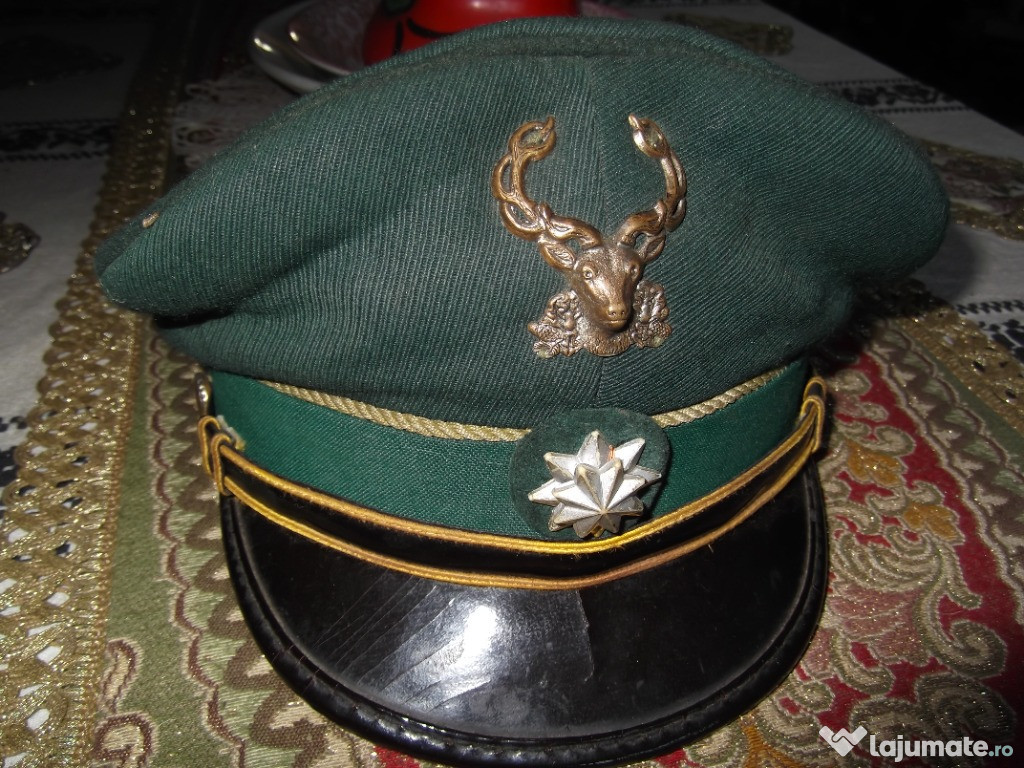 Uniformă silvică din epoca comunistă