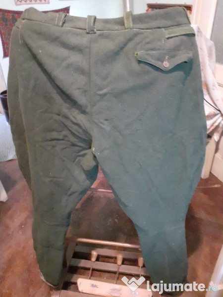 Uniformă silvică din epoca comunistă