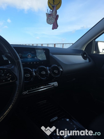 Mercedes-Benz GLA 200 d 