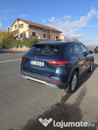 Mercedes-Benz GLA 200 d 