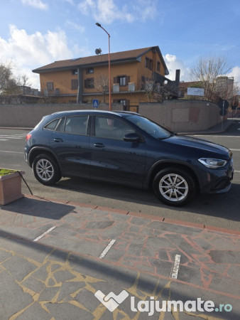 Mercedes-Benz GLA 200 d 