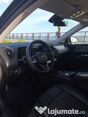 Mercedes-Benz GLA 200 d 