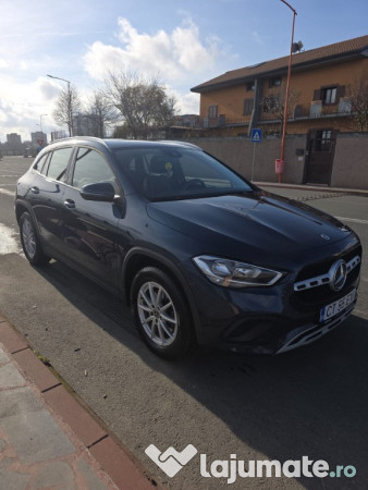 Mercedes-Benz GLA 200 d 