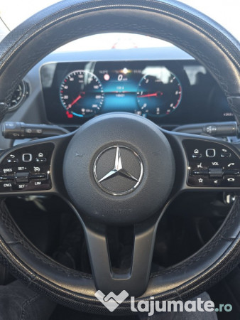 Mercedes-Benz GLA 200 d 