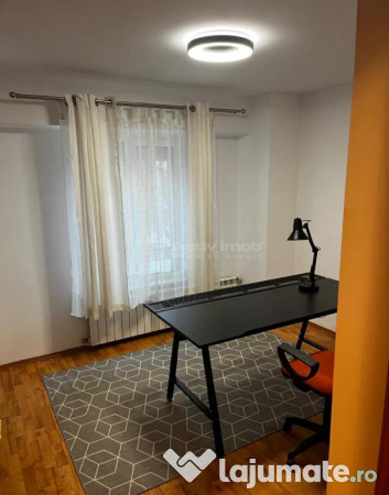 3 Camere, Posta Vitan, Centrala, Parcare, Pet Friendly 