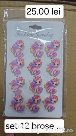 Martisoare tip brosa 