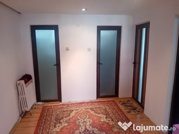 Apartament 3Cam 75mp Asirom aproape de centru decomandat centrala 2bai 