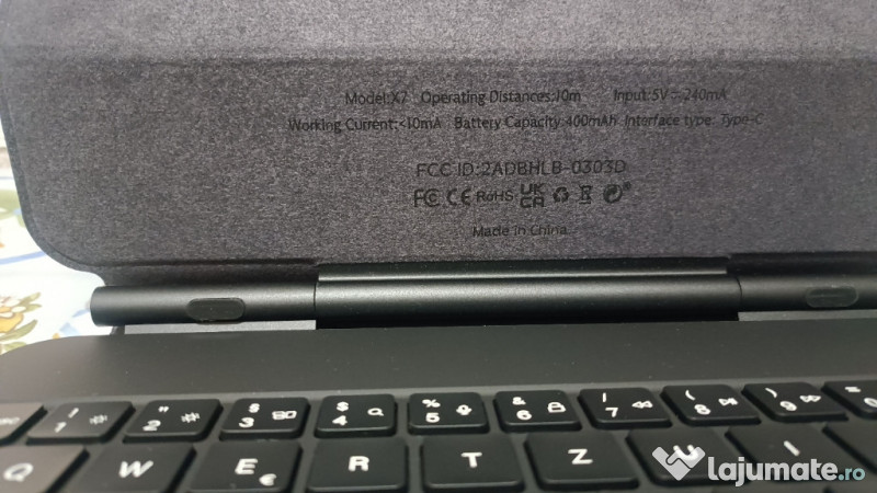 Husă cu tastatură Nuflaz X7 pentru iPad a10-a generație 2022,iluminare
