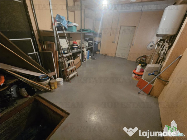 Casa 274mp cu panouri solare/garaj dublu in Ciorogarla 