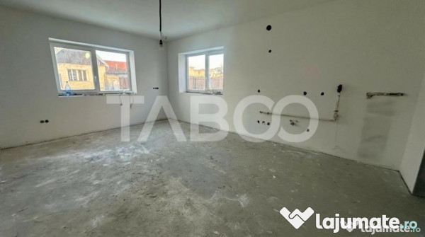 Casa de tip duplex 4 camere 140 mpu 2 bai zona Veterani in S 