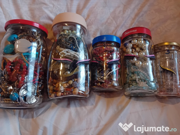 Borcane bijuterii 