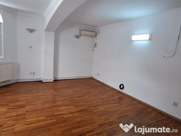 Vila Individuala pentru Firme, Pasaj Mihai Bravu, 9 Camere, 