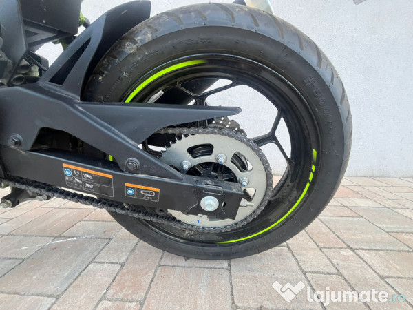 Motocicleta Kawasaki z125 2023 