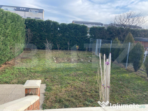 Jumatate de duplex, 120 mp utili, Zona Ciarda Rosie 