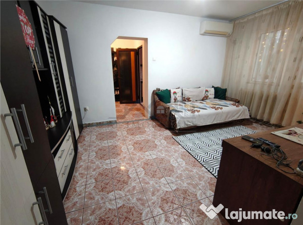 Apartament 2 camere Podu Ros zona Odeon