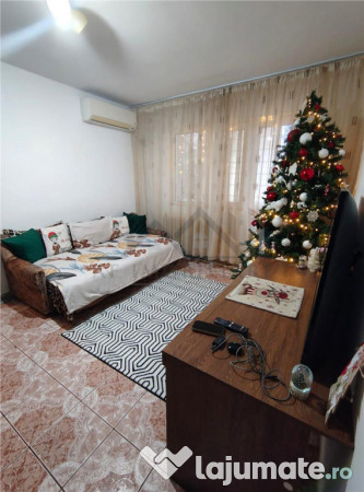 Apartament 2 camere Podu Ros zona Odeon