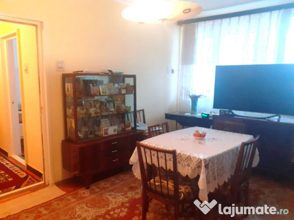 Apartament 2 camere Tiglina 2, etaj 1, 2 balcoane, centra...
