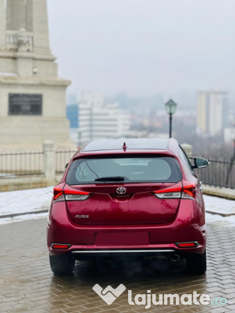 Toyota Auris 2018 102.000 km manuala 