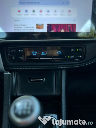 Toyota Auris 2018 102.000 km manuala 