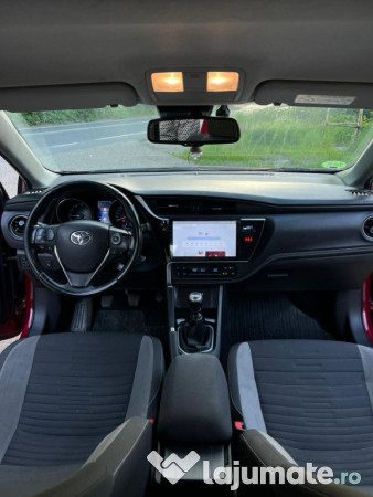 Toyota Auris 2018 102.000 km manuala 