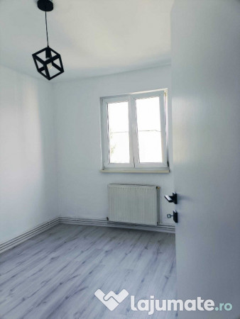 Apartament de 2 camere zona GEMENII 