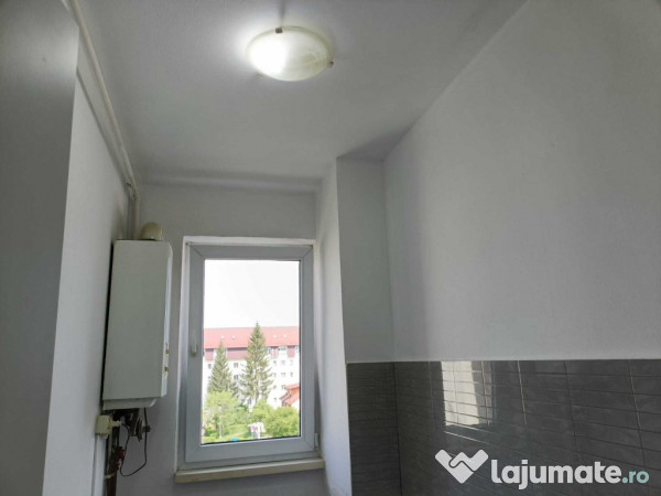 Apartament de 2 camere zona GEMENII 
