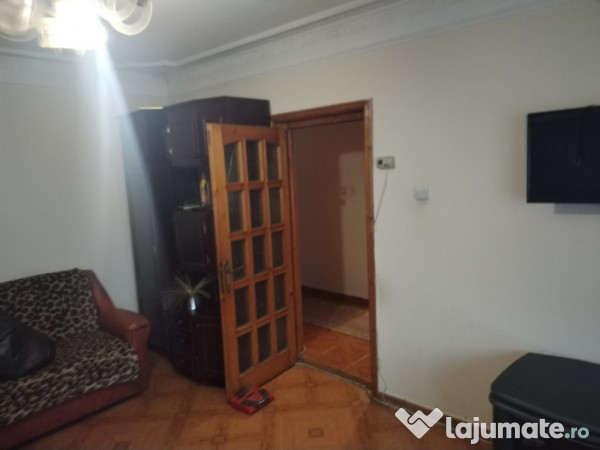 Apartament 1 camera decomandat, ansamblul Dorobantilor. 