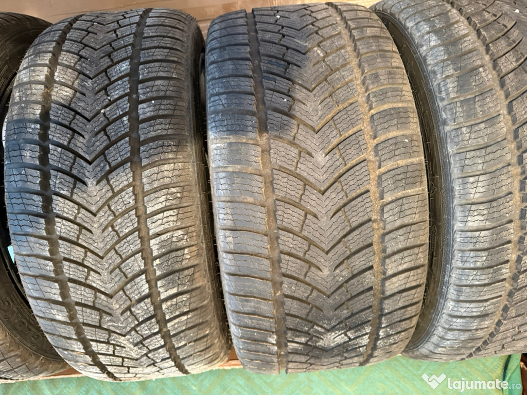 Două seturi de anvelope!!! 