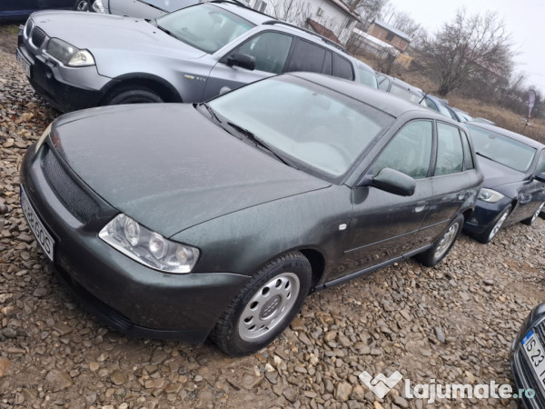 Audi a3 1.6i an 2003 automat garantie 