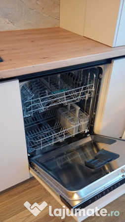 Apartament 3 camere 84 mp utili + 20 mp terase Et 2 zona D-na Stanca.