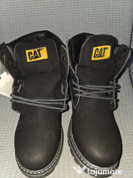 Ghete Insulete Caterpillar marimea 41 