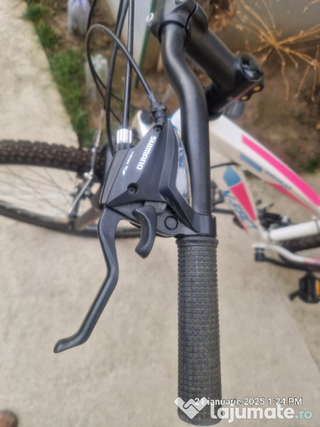 Bicicleta XFACT culoare albastru cu roz 