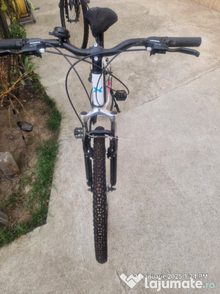 Bicicleta XFACT culoare albastru cu roz 