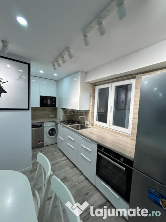 4 Camere, Lux, Centrala Proprie, 5 min Metrou 