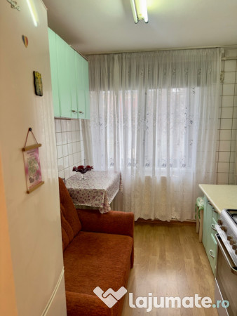 Apartament central cu 2 camere