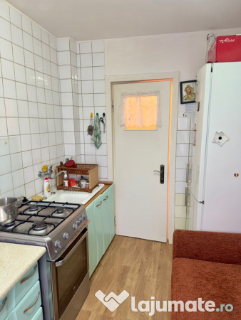 Apartament central cu 2 camere