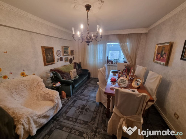 Faleza nord unirii-apartament 4 camere decomandat