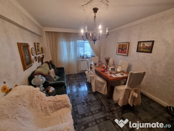 Faleza nord unirii-apartament 4 camere decomandat