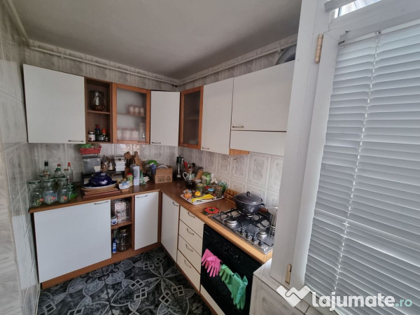 Faleza nord unirii-apartament 4 camere decomandat