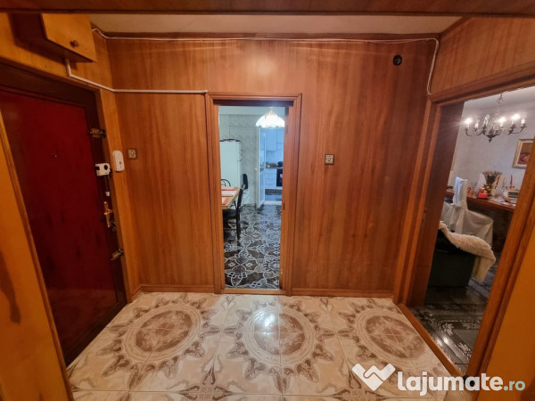 Faleza nord unirii-apartament 4 camere decomandat