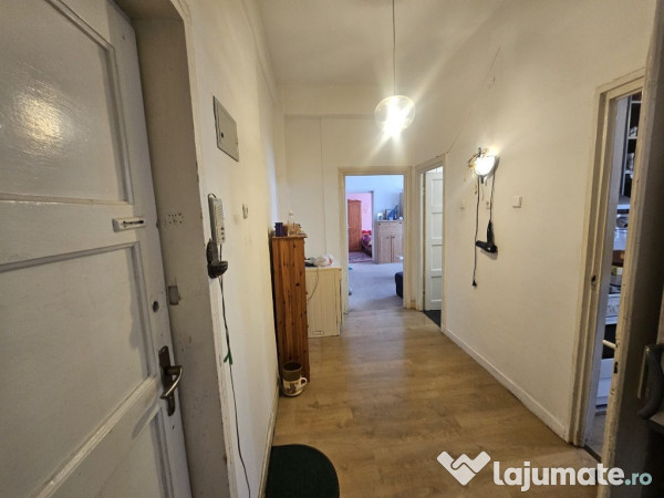 Apartament 3 camere de vânzare – Ultracentral Deva 